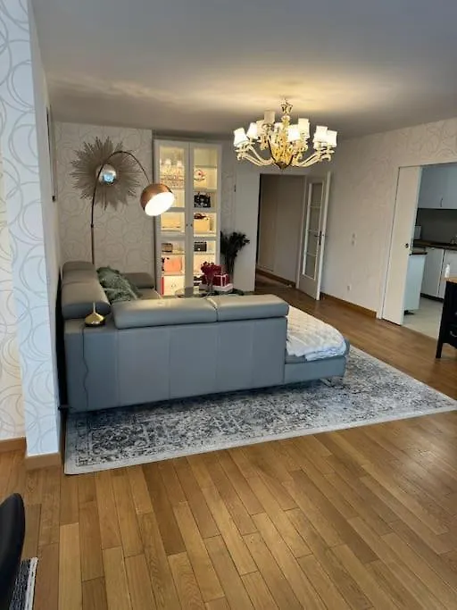 Apartment Luxury House Porte Versailles Eiffel Paris
