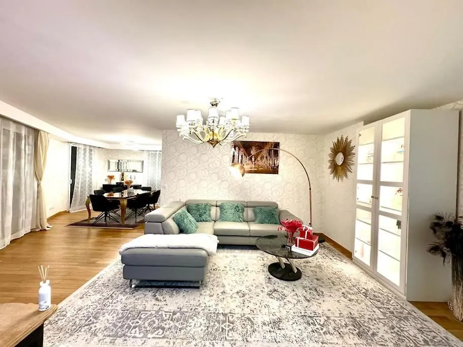 Luxury House Porte Versailles Eiffel Paris